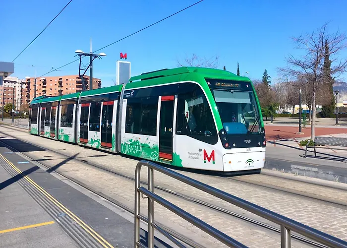 Piso Completo Junto A Parada De Metro